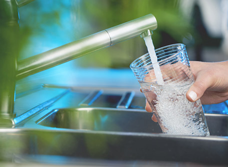 Faire entretenir un adoucisseur d'eau dans le Gard